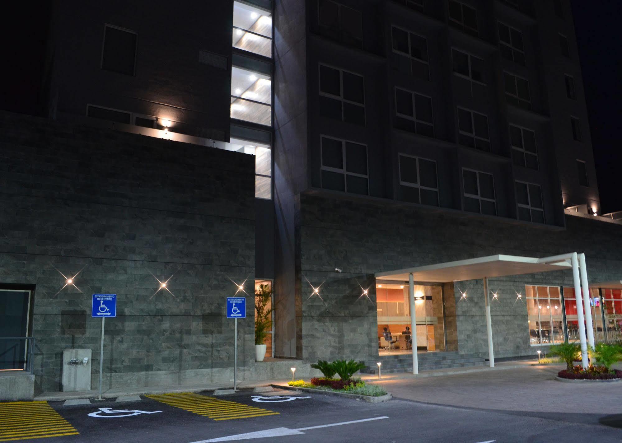 Casa Inn Business Irapuato Exterior photo
